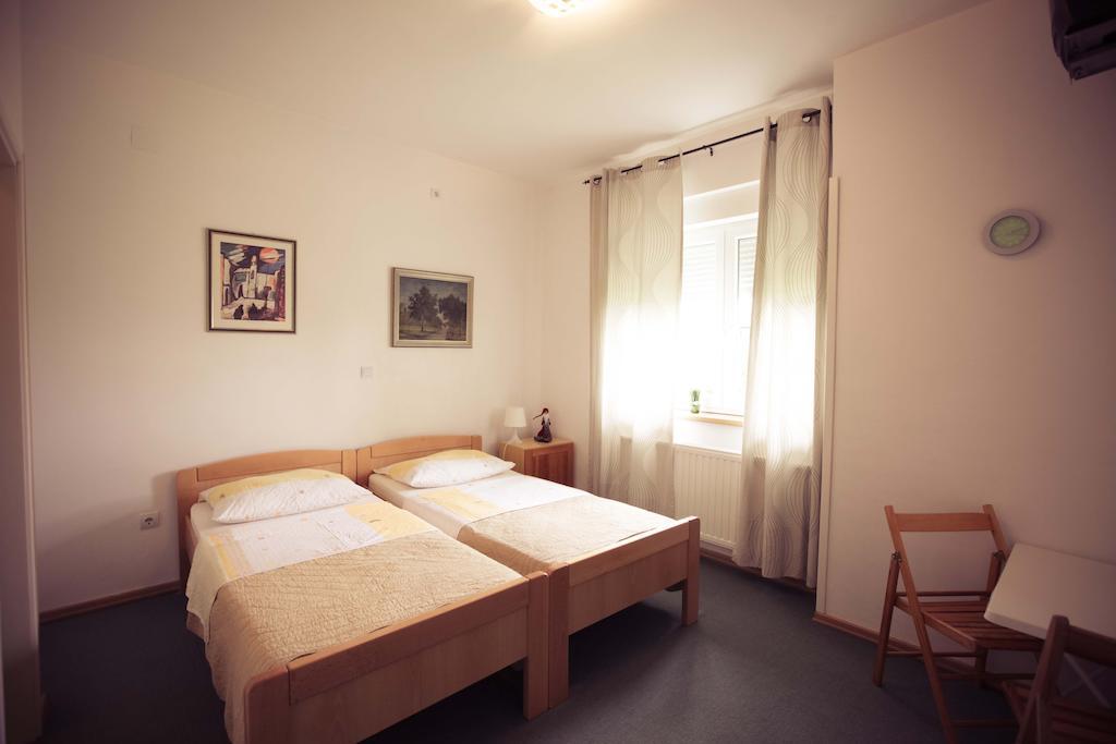Rooms Medved サモボル エクステリア 写真